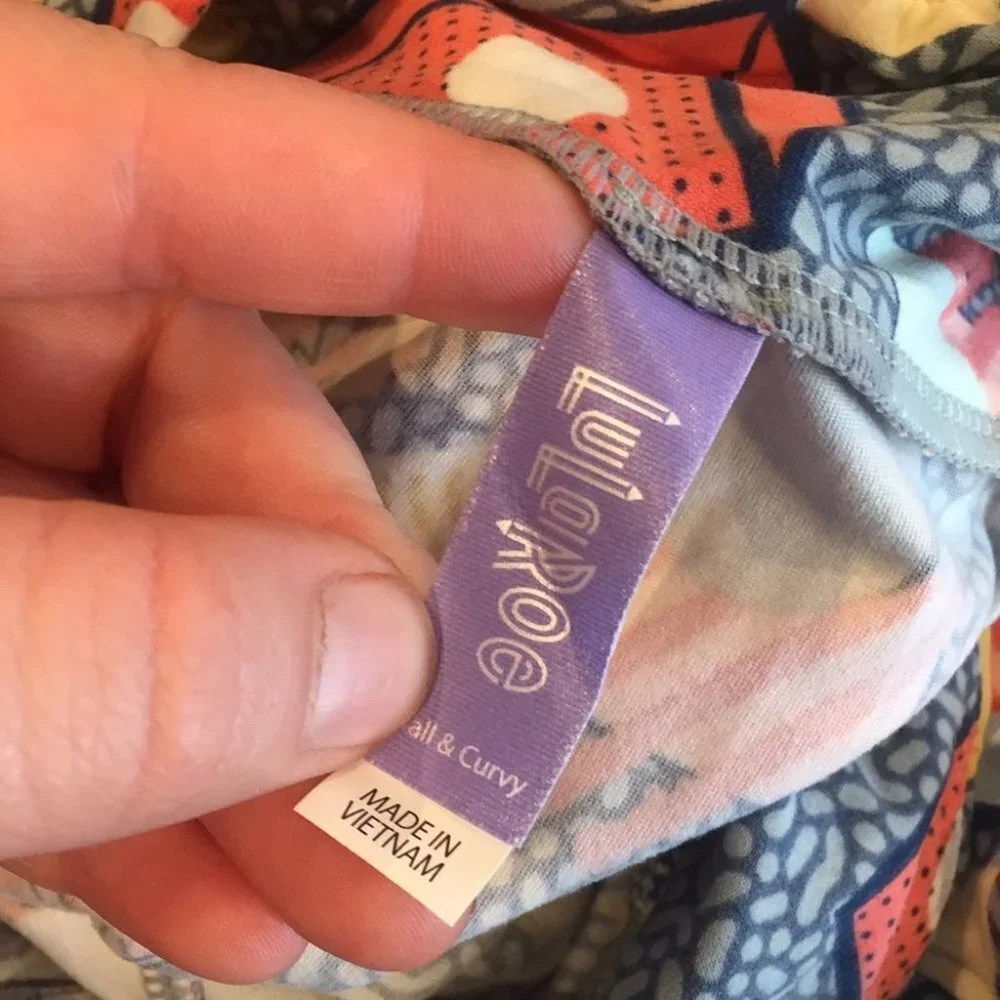 TC NWOT LuLaRoe Leggings‎ Disney DD11 3441 - Picture 3 of 3